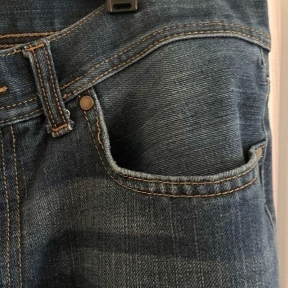 Apt 9  dark wash slim fit jeans. Size 34-30. Very Gently used - Picture 5 of 5